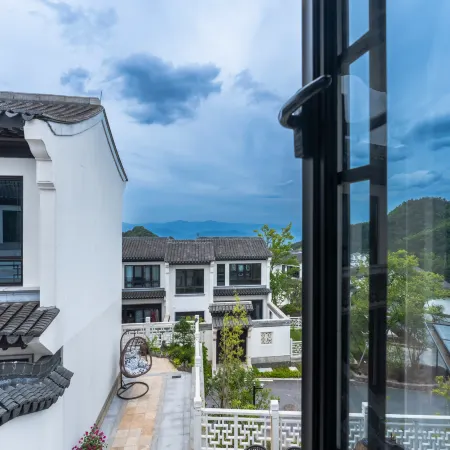 Yuelong Mountain Shangguan · Longyue Holiday Villa
