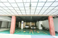 Yangxian Jinding Business Hotel - parking