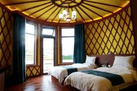 Ulanbutung Princess Lake Mongolian yurt Resort Hotel Hôtels à : Bannière de Hexigten