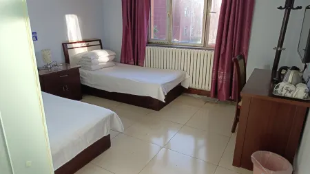 Wuyuan Yishuiju Hotel Отели рядом с достопримечательностью «Guyuanxian Binhu Park»