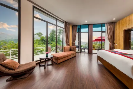 JK Sapa Homestay & Swimming Pool Отели в г. Шапа