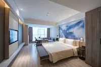 Atour Hotel (Xi'an North High-speed Railway Station) Отели рядом с достопримечательностью «Шеф Шэньси Офицера Окружной Школы Профессии (Ю»