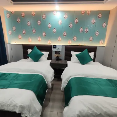 Everest Traveler's Oxygen Rich Hotel Hotels near Mount Everest Town