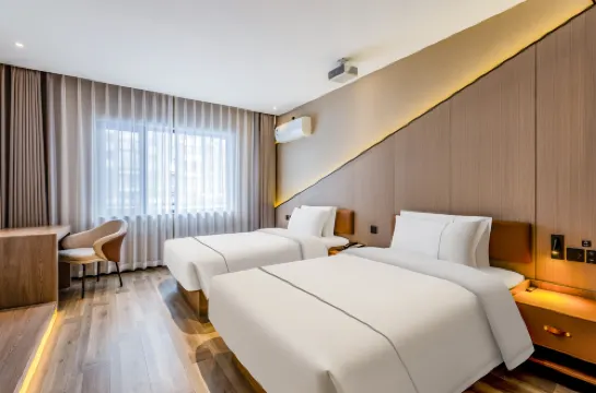 翡木シアターホテル（瀋陽故宮中街地下鉄駅）