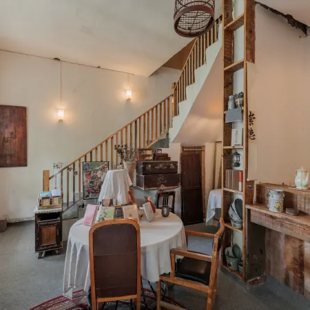 Jishan Bookstore·Tiantai River View Youth Hostel