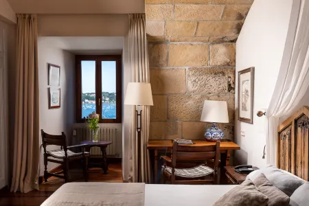 宏達瑞比亞旅館