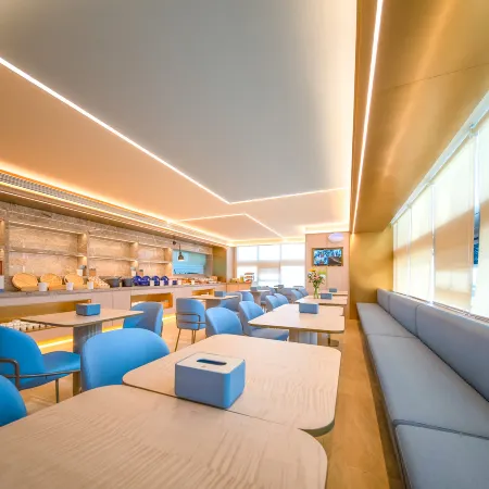 Hanting Hotel (Lanzhou Zhongchuan International Airport T3 Terminal Ruiling International Store)