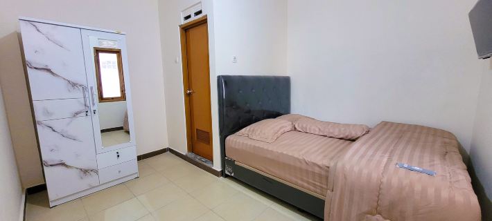 Wahyu Putri House Yogyakarta Hotels in Kraton