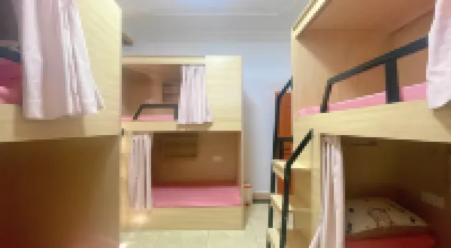 Xishuangbanna Sun and Wild Flowers Youth Hostel Hotels in Jinghong