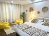 Chayushe Homestay (Yingzhou Wanda Plaza)