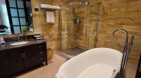 Lake Home Hotel