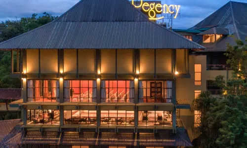 Earl's Regency Hotel