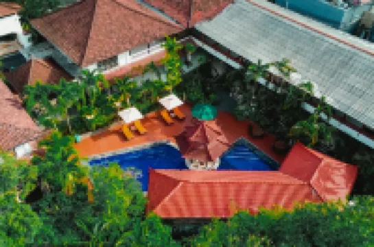 Sarinande Hotel Hotel berhampiran Cocoon Beach Club