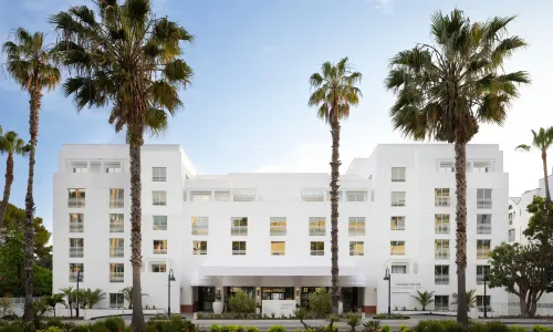 Sandbourne Santa Monica, Autograph Collection