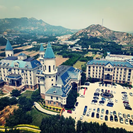 Tai Jia Chateau Holiday Hotel