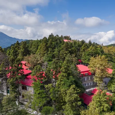 廬山榮譽香山苑ホテル(牯嶺街) 廬山石門風景区滑道-下駅周辺のホテル