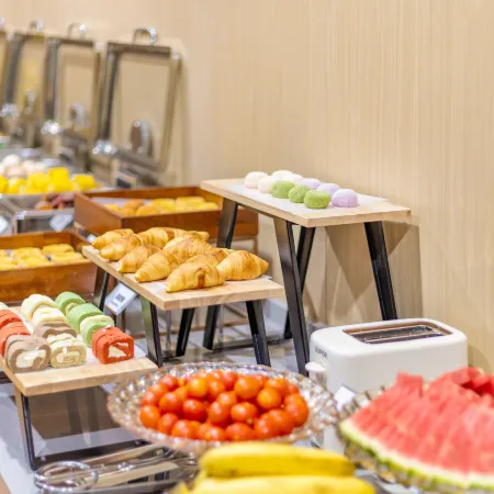 Yibo Hotel (Pazhou Exhibition Center Guangzhou Tower Branch) Отели рядом с достопримечательностью «Весенняя кантонская ярмарка»
