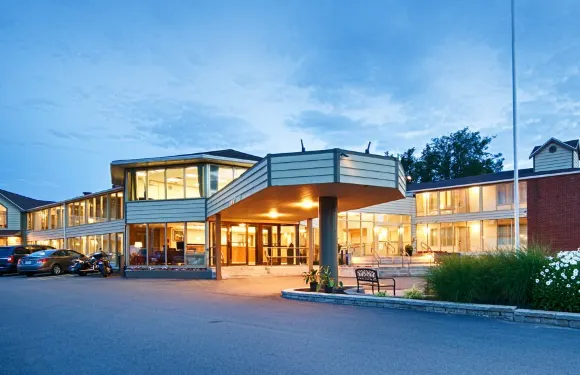 夏洛特敦會議中心酒店