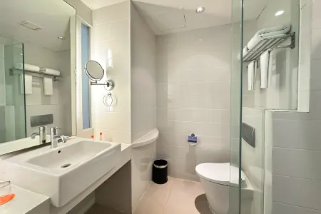 Harris Hotel & Conventions Gubeng