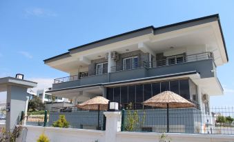Mavi Restaurant & Apartments 3