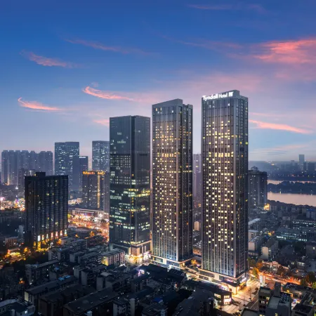 Tyndall Hotel · Gap