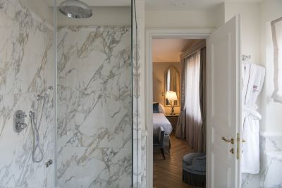 スーペリア ダブルルーム ホテルD インギルテッラ ローマ スターホテルズ コレツィオーネの写真