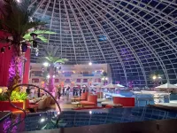 Luxurious Modern Cozy Manila Bayview Pool View 1 2 3 Bedrooms Near Manila Airports Okada Solaire MOA - bar