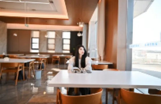 速8精選酒店（上饒高鐵站店）