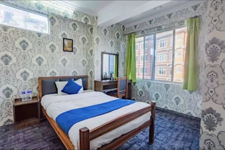 CHENGFU HOTEL RESTAURANT PVT.LTD. Отели рядом с достопримечательностью «Trailokya Mohan Narayan Temple»