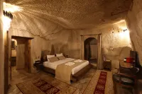 Noah's Ark Cave Hotel