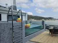 Sanheli Villa Seaview Designer Meizhu (Zhoushan Zhujiajianwushitang Store) - สระว่ายน้ำแบบอินฟินิตี้