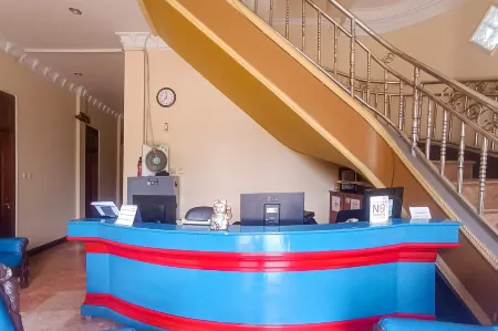 RedDoorz @ Senaz Guesthouse Mataram