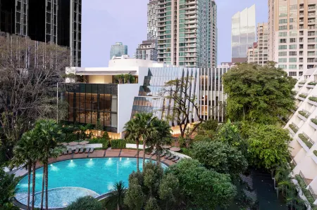 Mövenpick BDMS Wellness Resort Bangkok Отели рядом с достопримечательностью «Wat Mai Phiren»