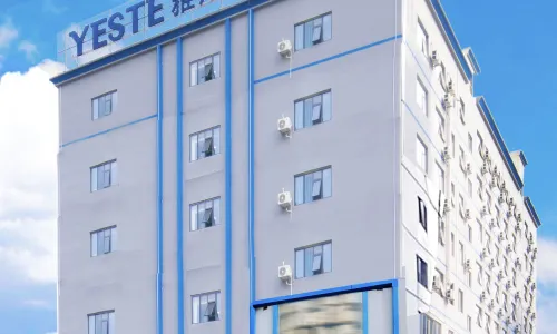 Yeste International Hotel (Wuzhou Changzhou District Government Walmart Plaza)