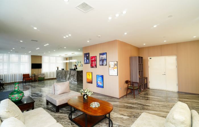 Huayi Select Hotel (Guanshan International)