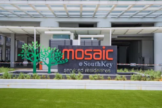 Mosaic Midvalley Oceanblue Nest 3BR w Bathtub