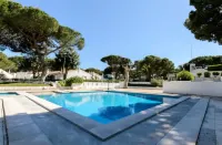 BnB Homes Falésia Beach Cozy Apartment with Terrace & 2 Swimming Pools