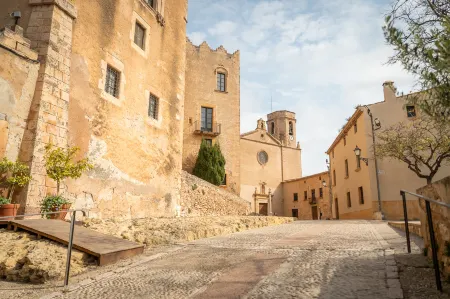 Gran Claustre Boutique Hotel Отели в г. Веспелья-де-Гайя