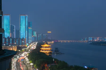 Changsha Jiaruide Hotel Отели рядом с достопримечательностью «Nvzi University Library»