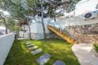 Xuanyuan Villa|Pine Forest Resort Manor (Jizhou Cheshenjia Store) Отели рядом с достопримечательностью «Природная живописная зона горы Ганьлу»