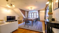 Shibuya Urban Retreat - فلل