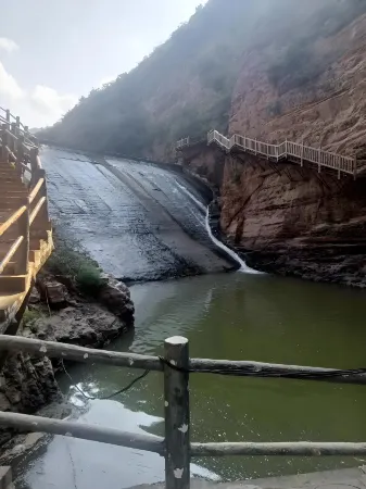 Wanki Hotel Отели в г. Синьань