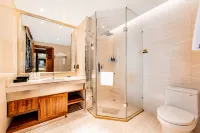 Triumphal Gate Holiday Hotel (Toketo No.1 Middle School) Hotels in Togtoh County