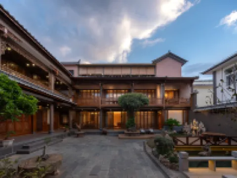 Wenhui Xiangshe · Shaxi Bai Private Holiday Courtyard