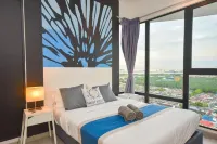 Midvalley Southkey Mosaic Suite by Nest Home Hotels in 