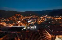Xijiang Qianhu Miao Village Aiyi Scenic Homestay (Observation Deck) - 2 ดาว