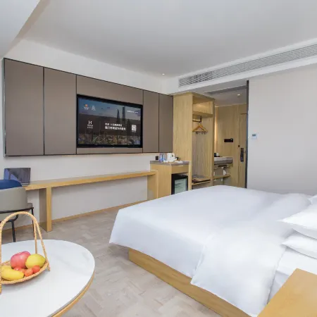 Mehood Hotel (Guilin North Railway Station High-speed Railway Plaza)
