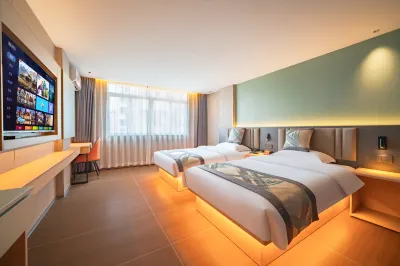 Haiyue L Hotel (Gongbei Pedestrian Street, Gongbei Port Branch) Hotels near Gardens by the Bay