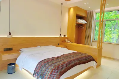 Qushe Homestay Hotel in zona Tianshang Wangcheng Scenic Spot