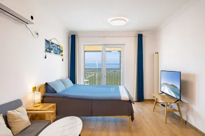 Prince Seaview Apartment (Diamond Beach Store in Naxiang Seaview District)